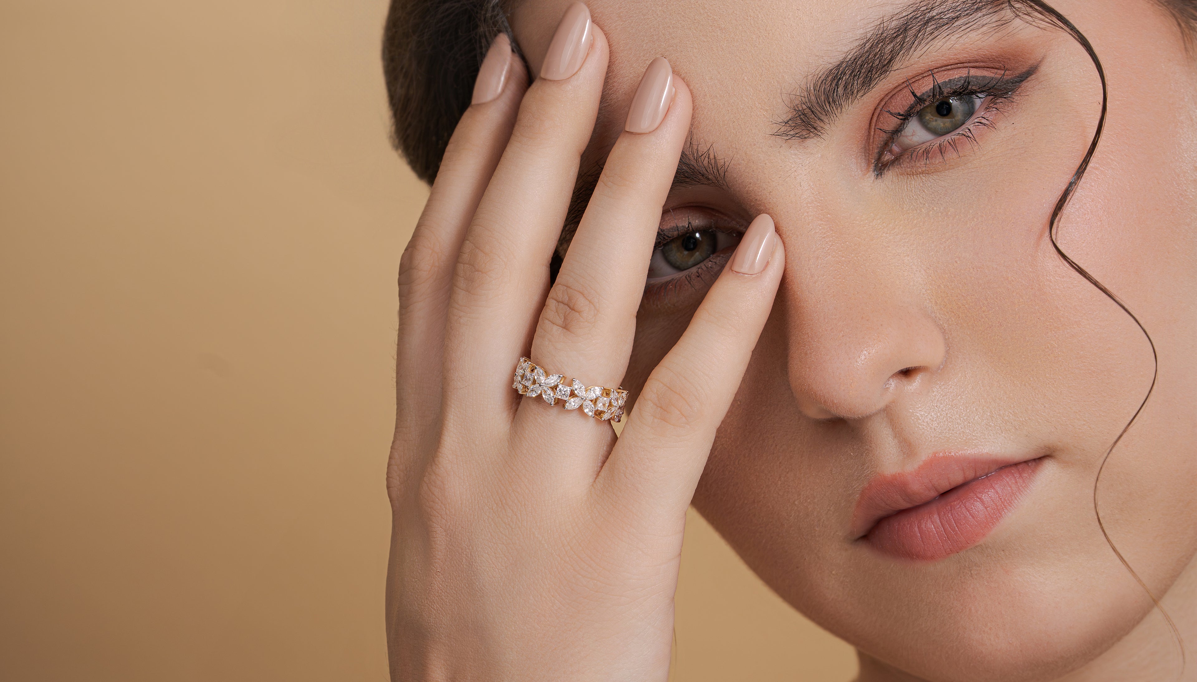 slider image slider_item_dKkLm7